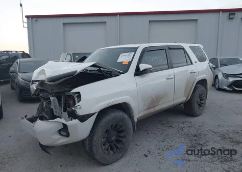 2017 Toyota 4Runner Sr5 Premium z USA, uszkodzony, nr VIN JTEBU5JR7H5447782